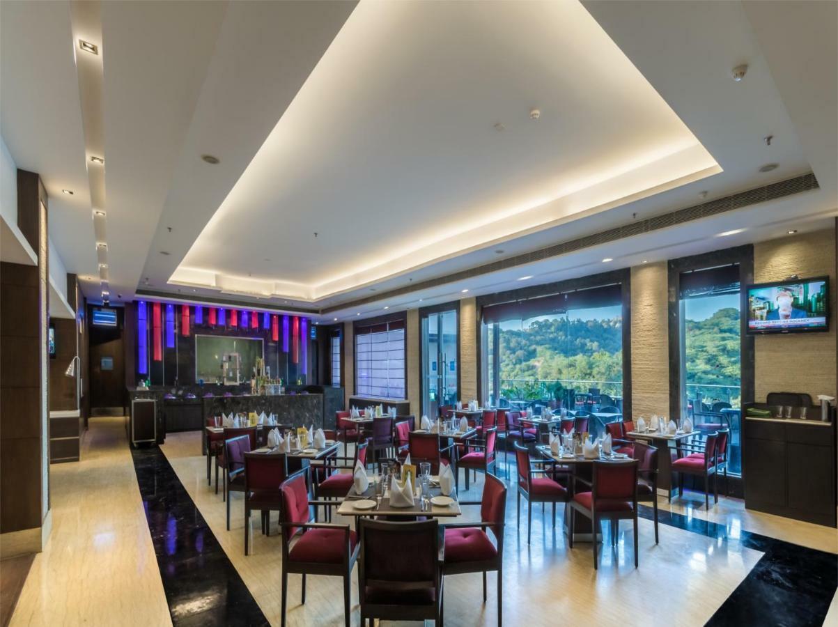 Golden Tulip Chandigarh, פנצ'קולה מראה חיצוני תמונה